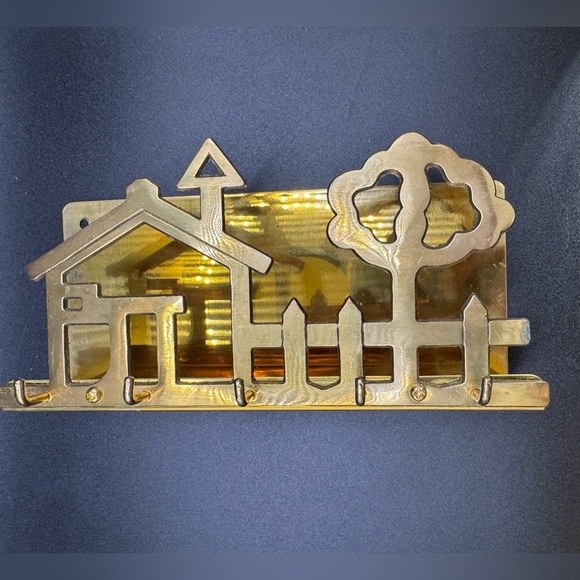 Vintage Brass Key Mail Holder House Tree Fence 5 Hook Hanging Cottage Core Brass - Picture 1 of 7